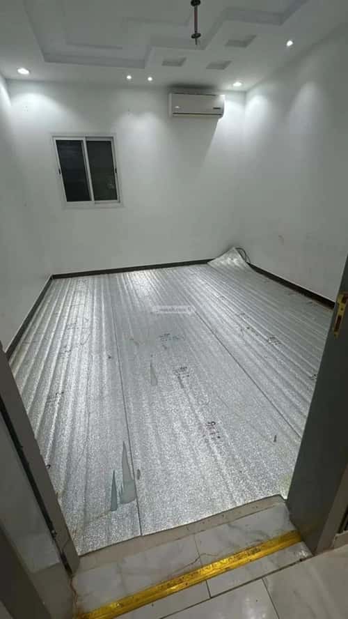 Floor 205 SQM with 7 Bedrooms Ar-Rimal, East Riyadh, Riyadh