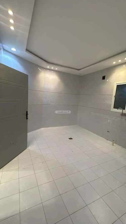 Floor 205 SQM with 7 Bedrooms Ar-Rimal, East Riyadh, Riyadh