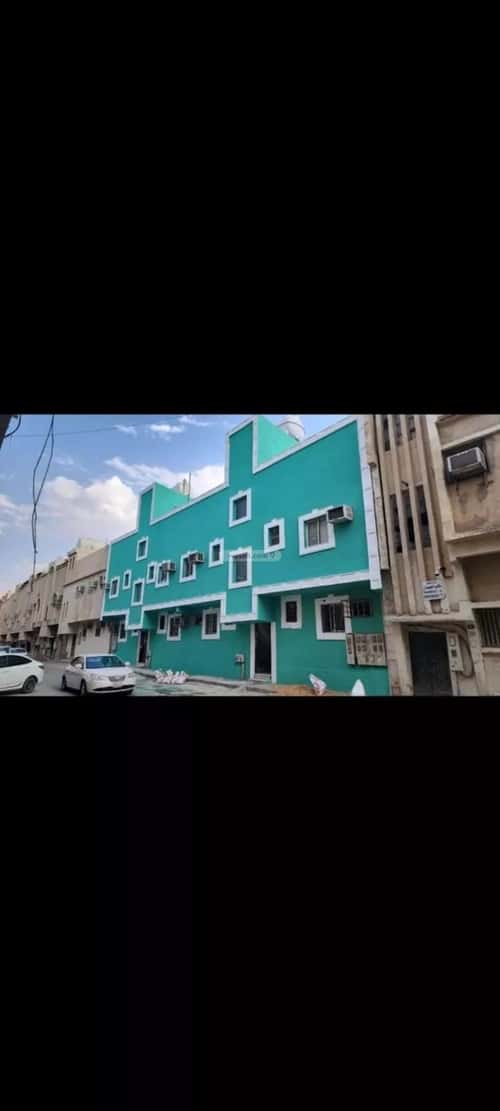 Building 135 SQM Facing East Thulaim, Central Riyadh, Riyadh