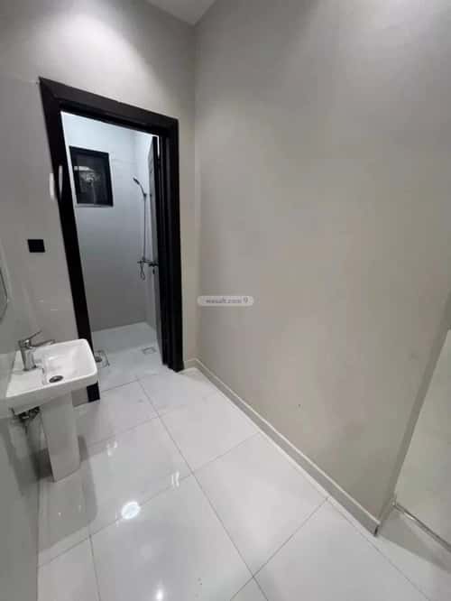 Apartment with 4 Bedrooms Al Bayan, East Riyadh, Riyadh