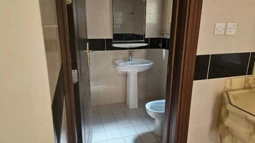 فيلا 375 متر مربع واجهة شرقية ب 4 غرف الصحافة، شمال الرياض، الرياض