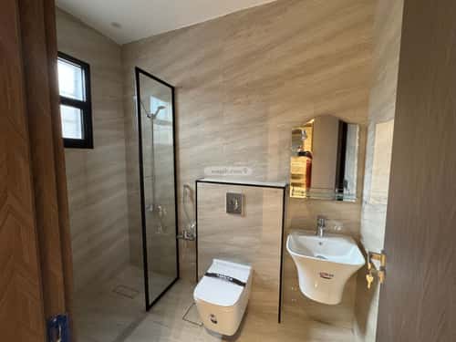 فيلا 375 متر مربع جنوبية شرقية على شارع 15م الرمال، شرق الرياض، الرياض