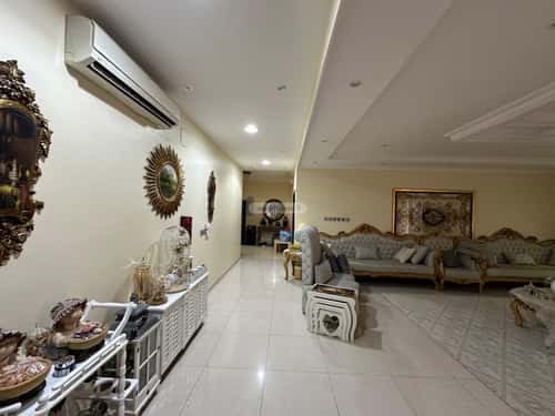 فيلا 810 متر مربع شمالية على شارع 20م الحزم، غرب الرياض، الرياض