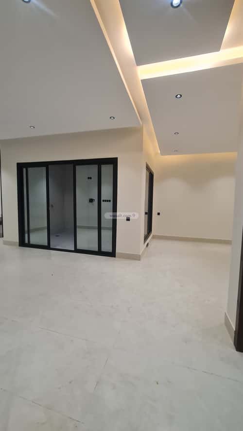 شقة 231 متر مربع ب 6 غرف الجامعيين، خميس مشيط