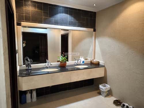 فيلا 375 متر مربع غربية على شارع 15م الصحافة، شمال الرياض، الرياض