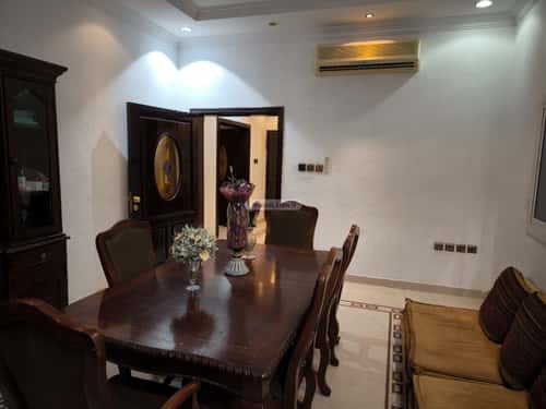 فيلا 375 متر مربع غربية على شارع 15م الصحافة، شمال الرياض، الرياض