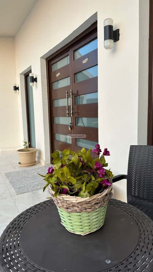 فيلا 900 متر مربع شمالية غربية على شارع 16م الزهور، شمال جدة، جدة