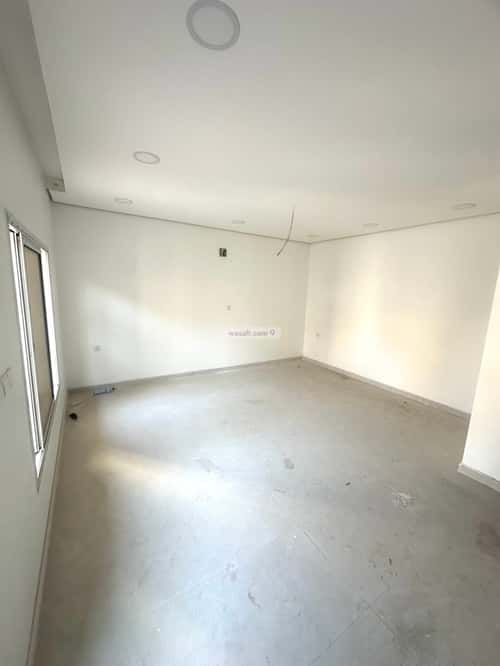 فيلا 250 متر مربع شمالية على شارع 15م الجلوية، الدمام