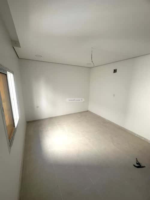 فيلا 250 متر مربع شمالية على شارع 15م الجلوية، الدمام