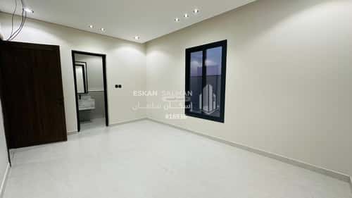 فيلا 210.5 متر مربع شرقية على شارع 24م ضاحية الملك فهد، الدمام