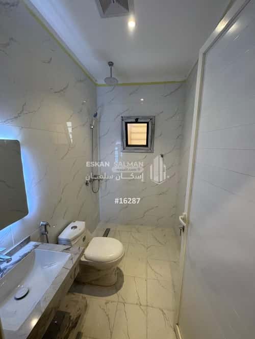 Apartment with 5 Bedrooms Al Rafaya 2, Jazan