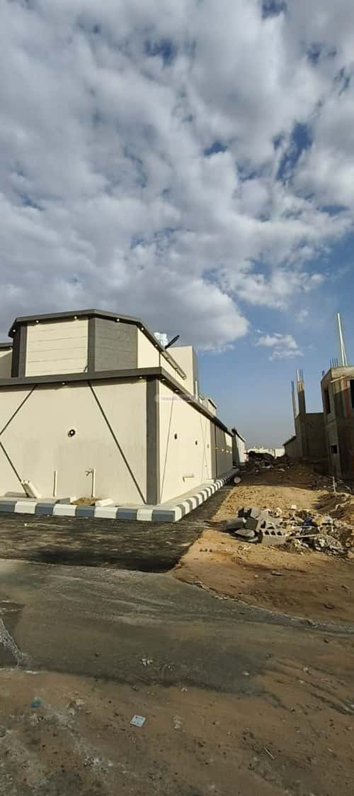 دور 329.14 متر مربع ب 6 غرف المعلاة، أحد رفيدة