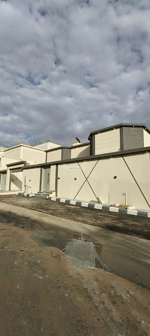 دور 329.14 متر مربع ب 6 غرف المعلاة، أحد رفيدة