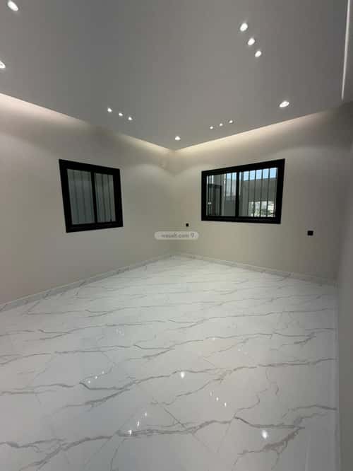 شقة ب 7 غرف المعلاة، أحد رفيدة