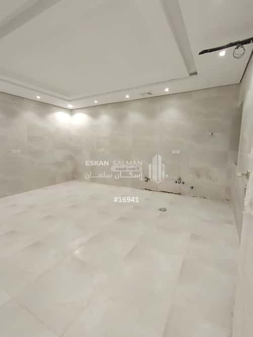Apartment with 5 Bedrooms Al Ghurāʾ, Madinah