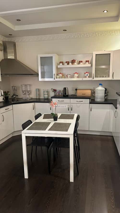 فيلا 299 متر مربع غربية على شارع 15م الحزم، غرب الرياض، الرياض