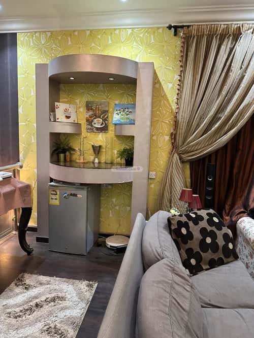 فيلا 390 متر مربع غربية على شارع 15م الصحافة، شمال الرياض، الرياض