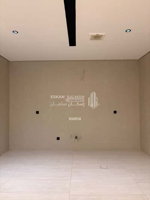 Villa 467.94 SQM Facing North on 15m Width Street Al Khalidiyah, Alttayif