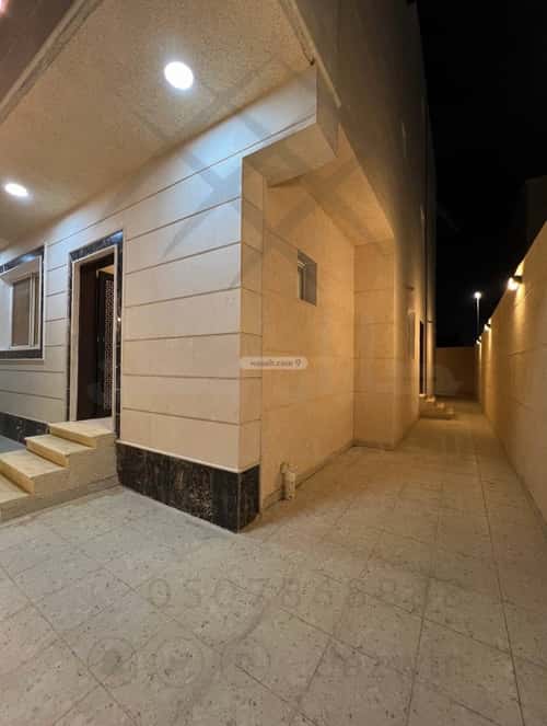 فيلا 318.03 متر مربع شمالية على شارع 15م السويس 1، جازان