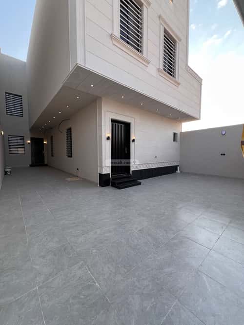 Villa 355.64 SQM Facing North on 15m Width Street Rayyadh, Alttayif