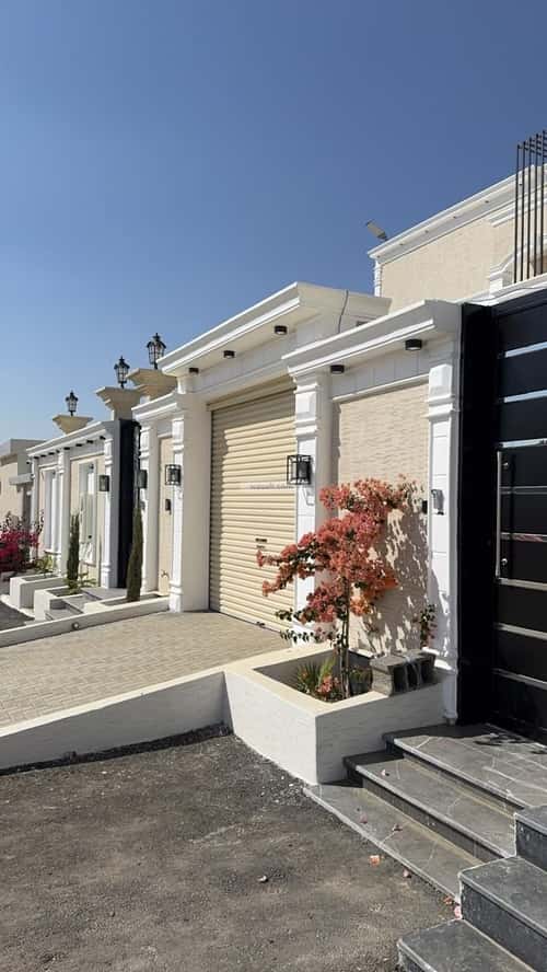 Villa 518.12 SQM Facing South on 25m Width Street Nashwan, Khamis Mushait