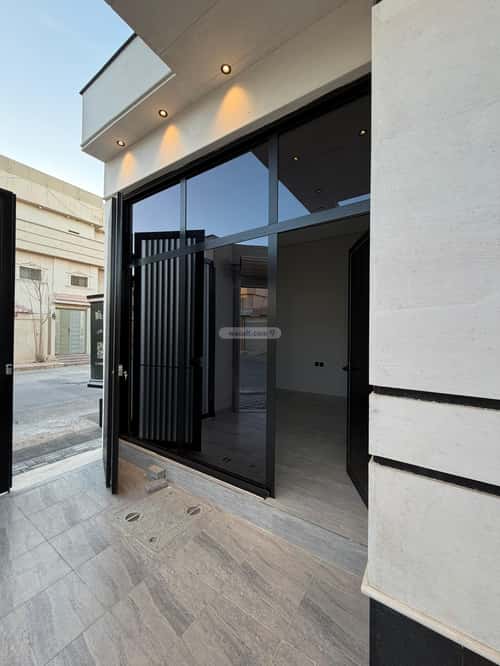 دور 160.93 متر مربع ب 5 غرف الخليج، شرق الرياض، الرياض