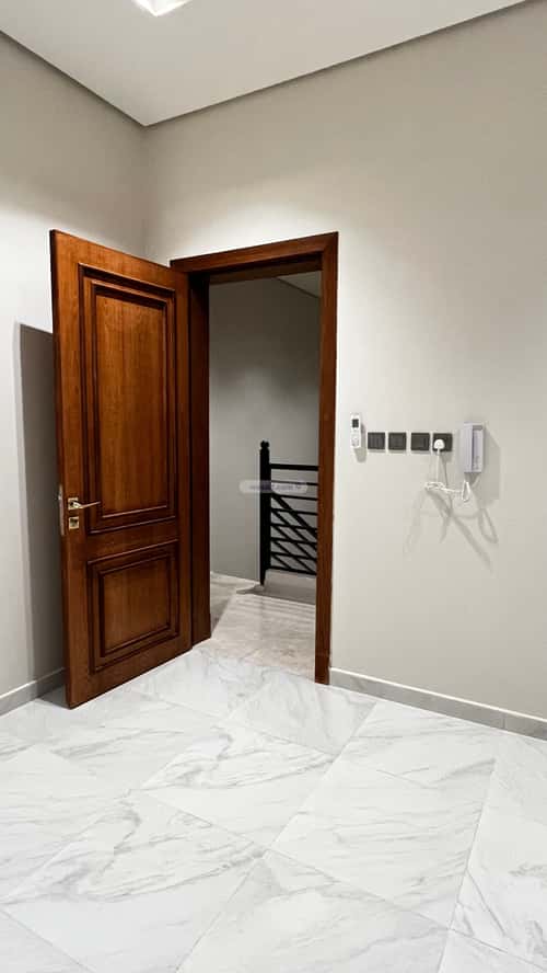 Apartment with 3 Bedrooms Al Muntazah, Aldammam