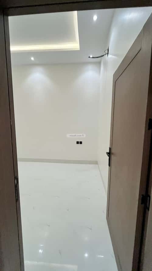 Apartment with 3 Bedrooms Al-Mahdiyah, West Riyadh, Riyadh