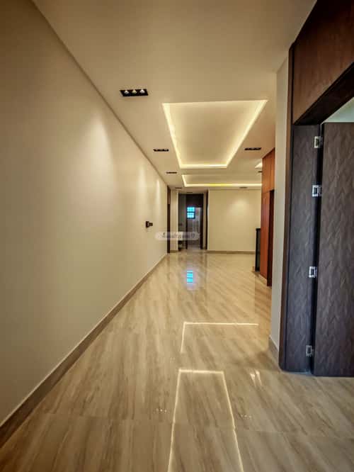 فيلا 400 متر مربع جنوبية شرقية على شارع 20م الرمال، شرق الرياض، الرياض