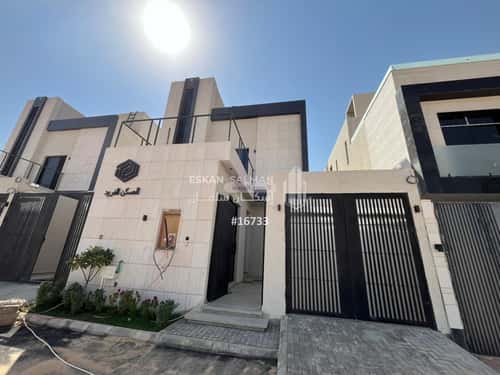 فيلا 312.5 متر مربع شرقية على شارع 18م الرمال، شرق الرياض، الرياض