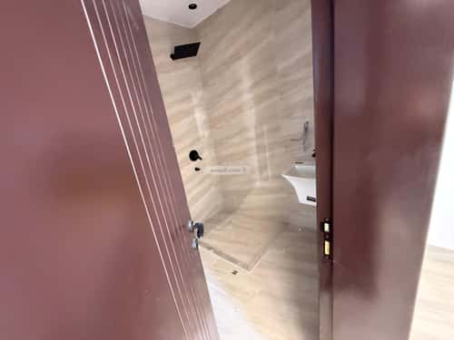 5 bedroom floor in Al Rimal