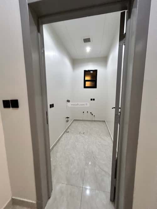 دور 285.86 متر مربع ب 8 غرف عكاظ، جنوب الرياض، الرياض