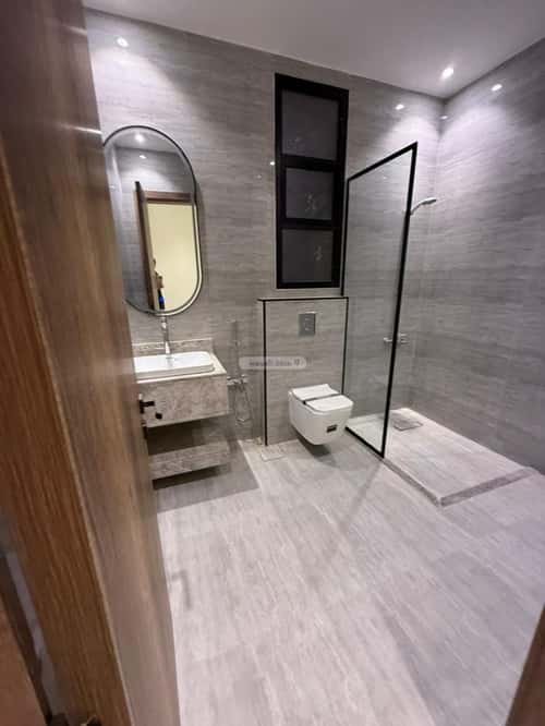 فيلا 210 متر مربع جنوبية على شارع 18م العارض، شمال الرياض، الرياض