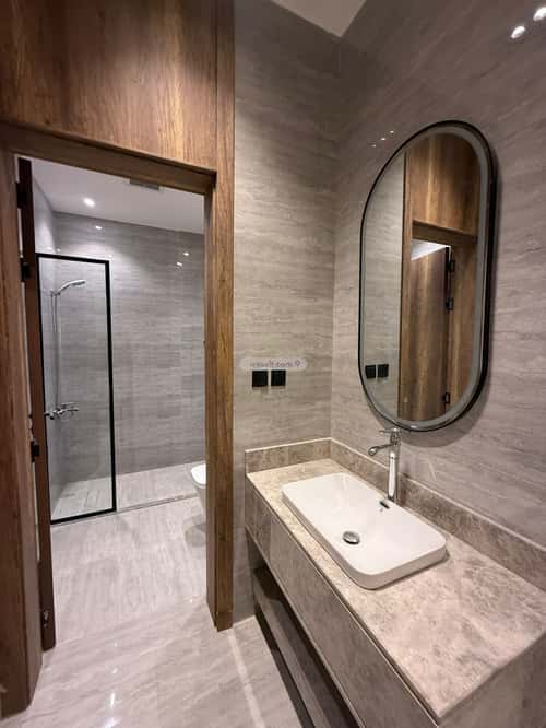 فيلا 210 متر مربع جنوبية على شارع 18م العارض، شمال الرياض، الرياض