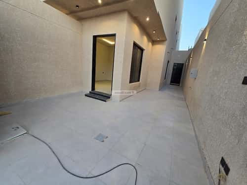 Floor 141.69 SQM with 5 Bedrooms Dirab, West Riyadh, Riyadh