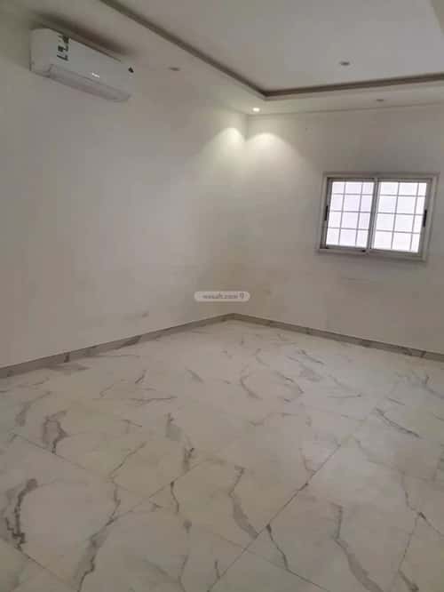 فيلا 312 متر مربع شرقية على شارع 18م النظيم، شرق الرياض، الرياض