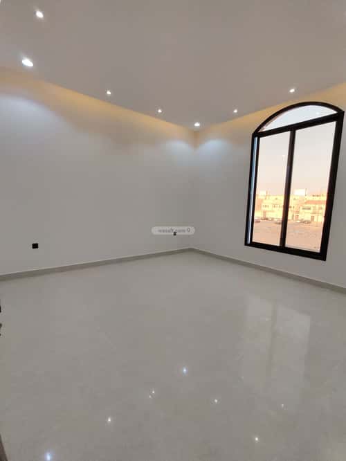 Floor 242.13 SQM with 5 Bedrooms Al- Nadwah, East Riyadh, Riyadh
