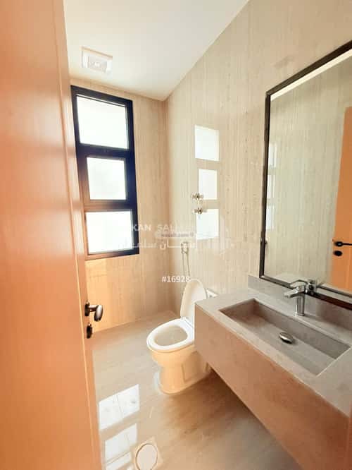 فيلا 369.6 متر مربع شمالية على شارع 30م الشراع، الخبر