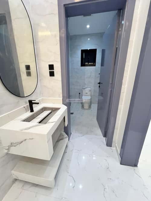 Floor 450 SQM with 6 Bedrooms The Housing District, Alttayif