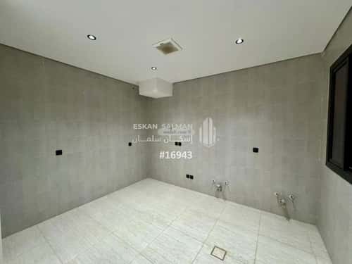 Floor 268.84 SQM with 6 Bedrooms Al Khalidiyah, Alttayif