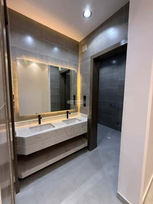 Floor 357.55 SQM with 8 Bedrooms Al-Tasamuh, Khamis Mushait