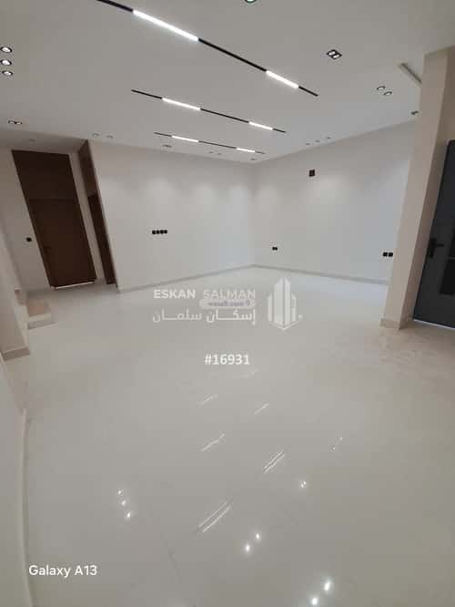 7 bedroom villa in Al Janadriyah