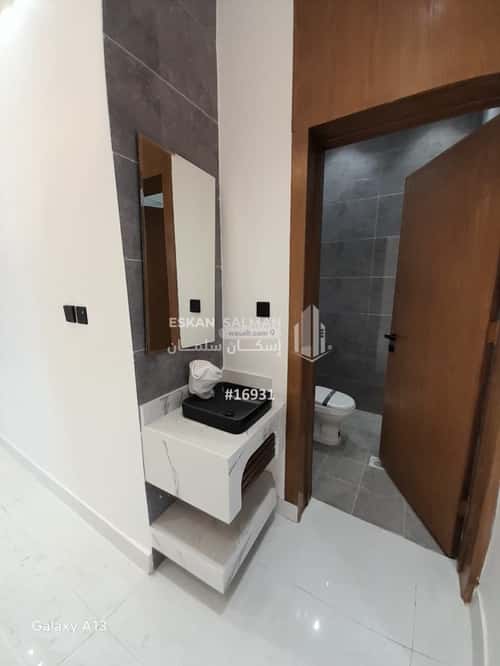 فيلا 7 غرف في الجنادرية