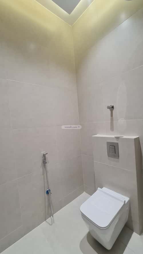 فيلا 518.3 متر مربع شرقية على شارع 15م الظرفة، خميس مشيط