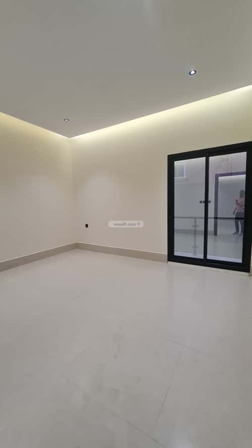 فيلا 518.3 متر مربع شرقية على شارع 15م الظرفة، خميس مشيط