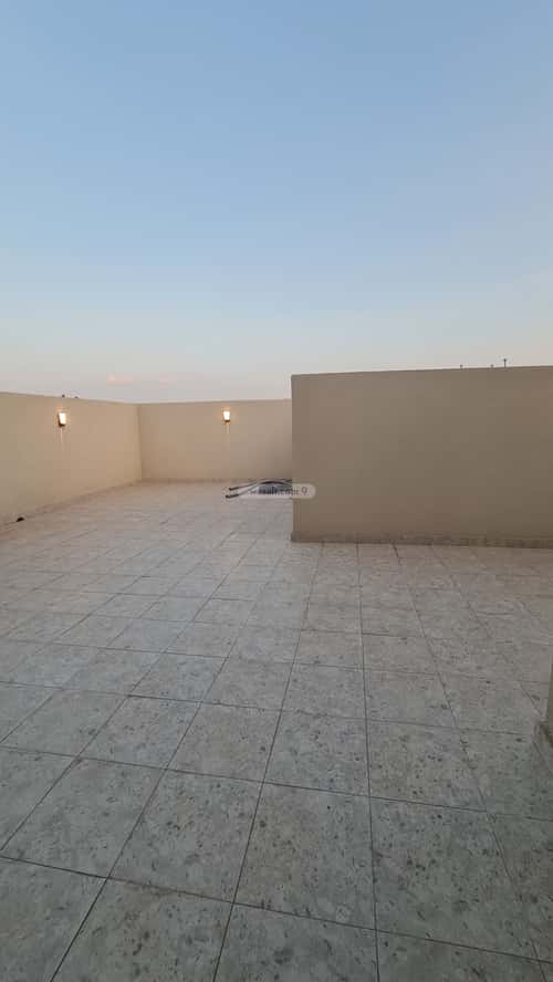 فيلا 518.3 متر مربع شرقية على شارع 15م الظرفة، خميس مشيط