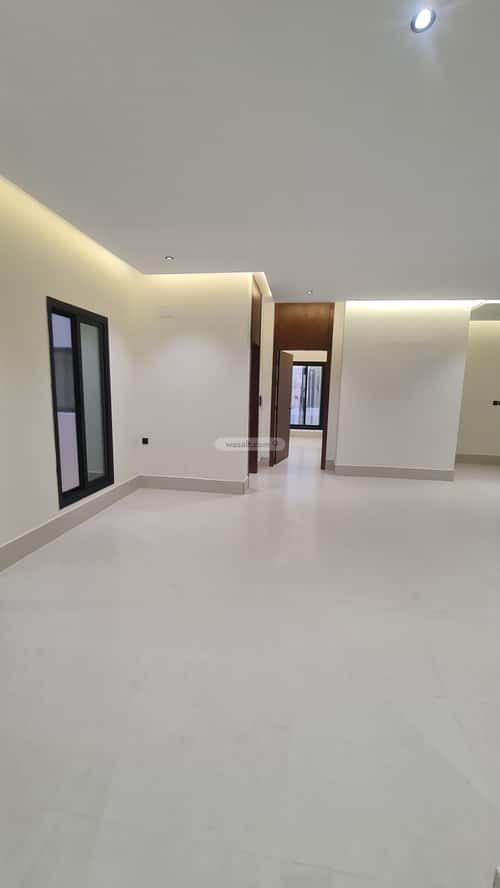 فيلا 518.3 متر مربع شرقية على شارع 15م الظرفة، خميس مشيط