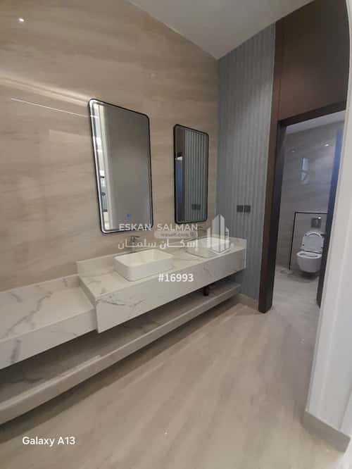 فيلا 400 متر مربع شمالية شرقية على شارع 25م الرمال، شرق الرياض، الرياض