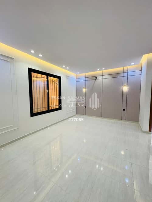 فيلا 389.19 متر مربع غربية على شارع 25م الرحاب، الطائف