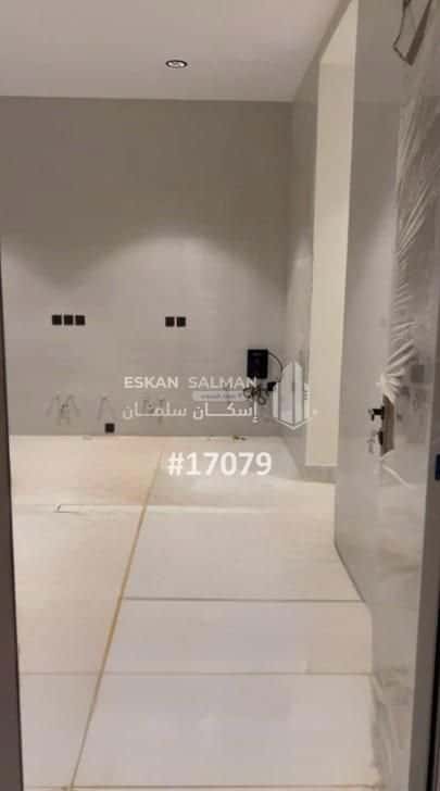 Apartment with 5 Bedrooms Al-Janadriyah, East Riyadh, Riyadh